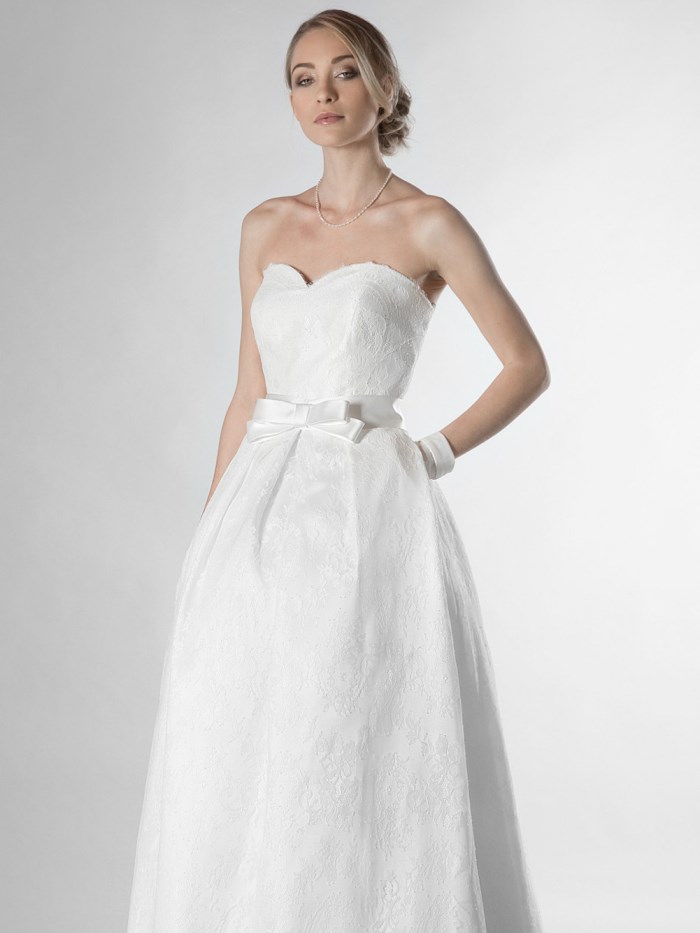 Abiti da sposa - Collezione Claudia  - C 430